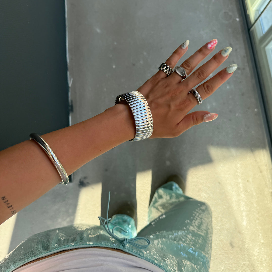 What Jewelry to Wear in 2024: Embracing New Trends and Timeless Styles