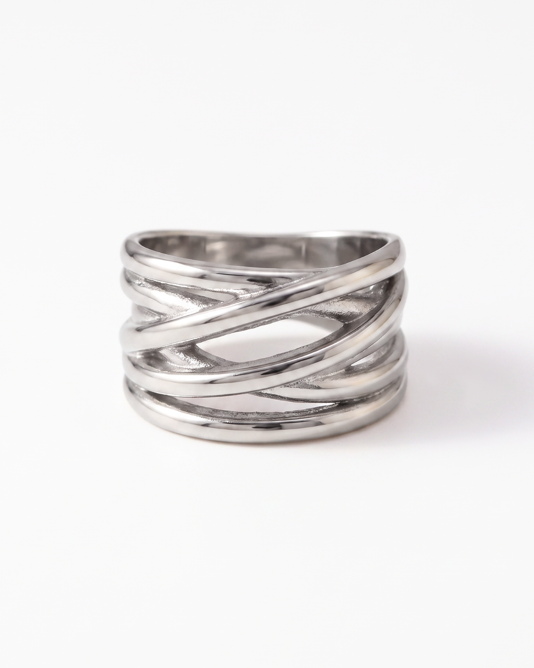 Amadora ring