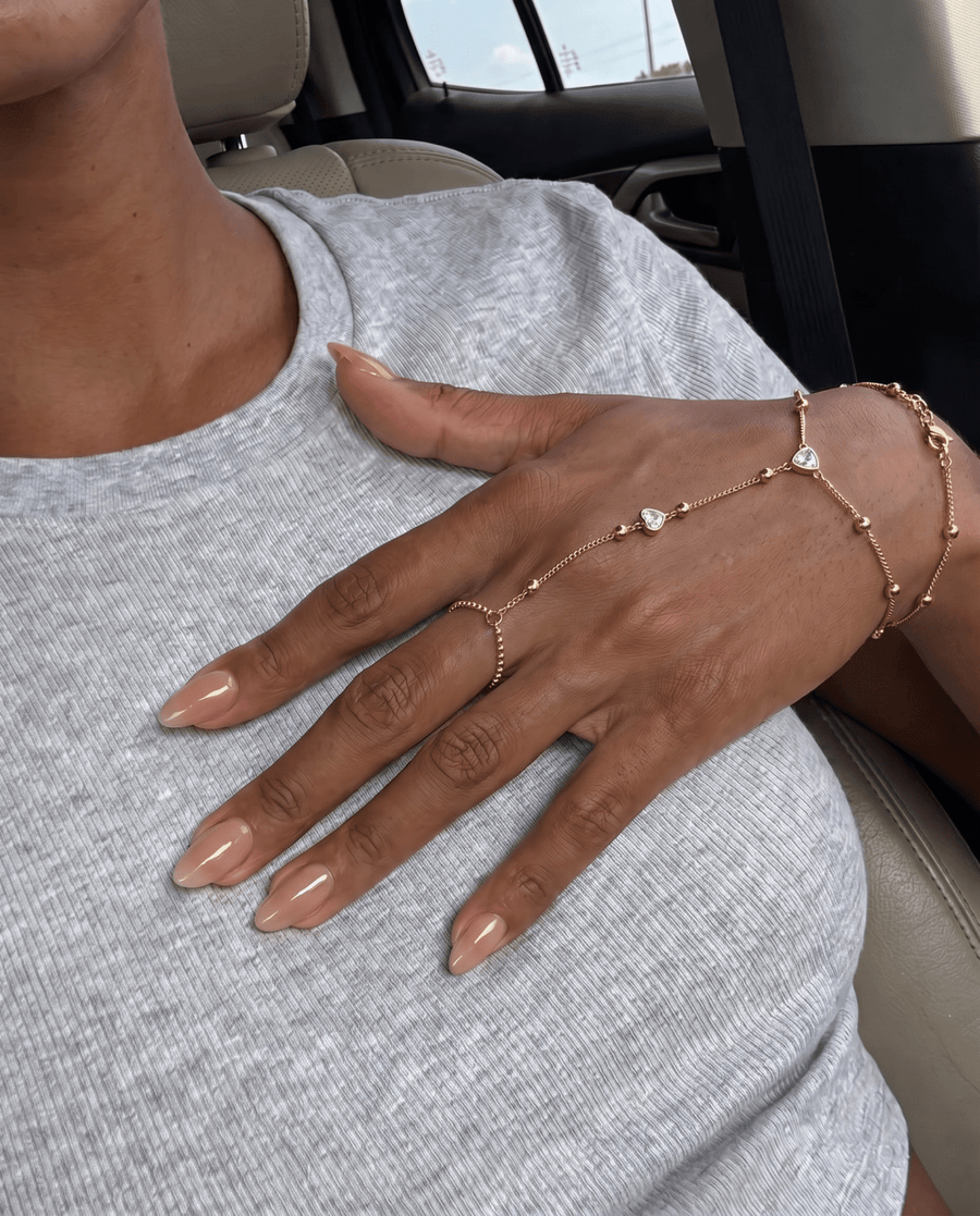 Agnes - Hand chain bracelet - Stainless steel