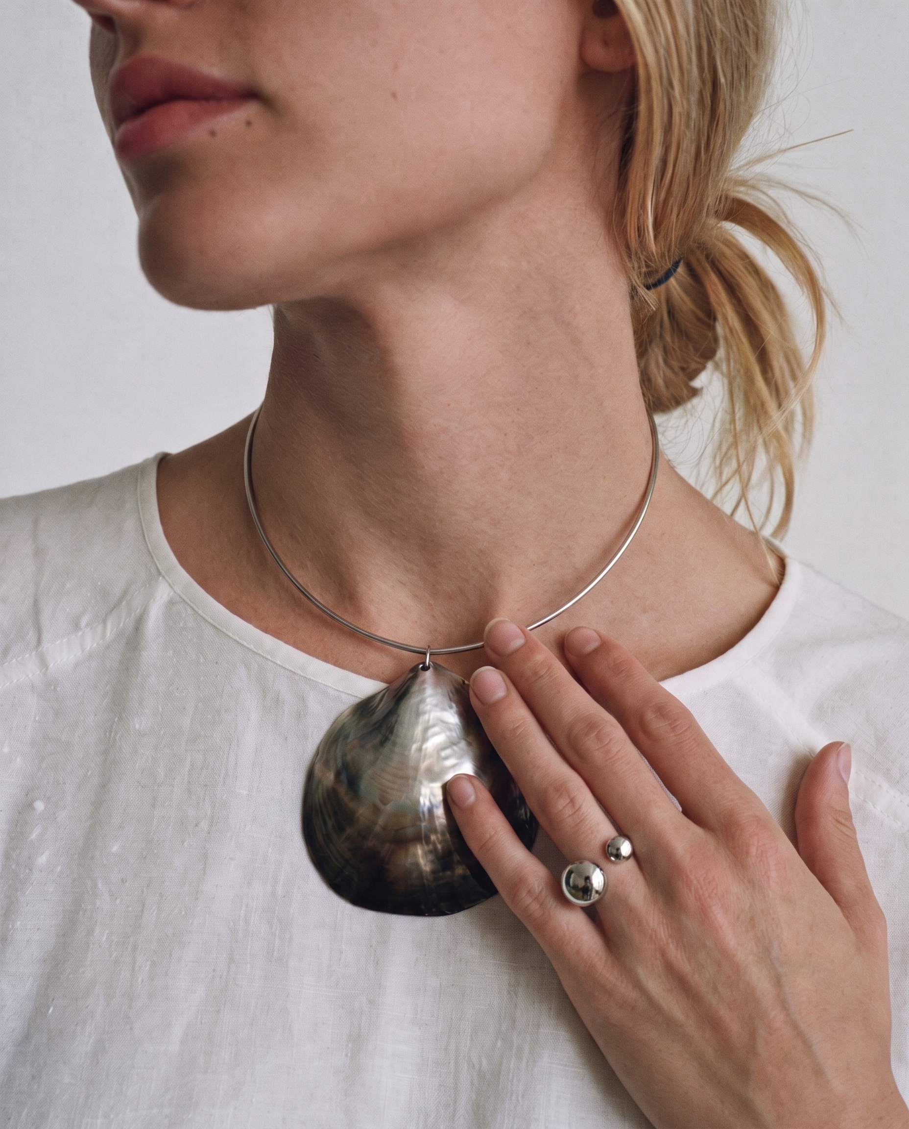 Adela ring
