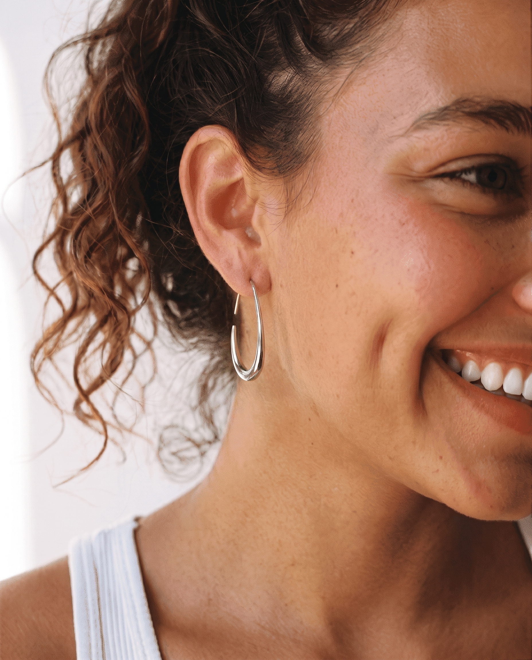 Kinea - Threader hoop earrings - Stainless steel