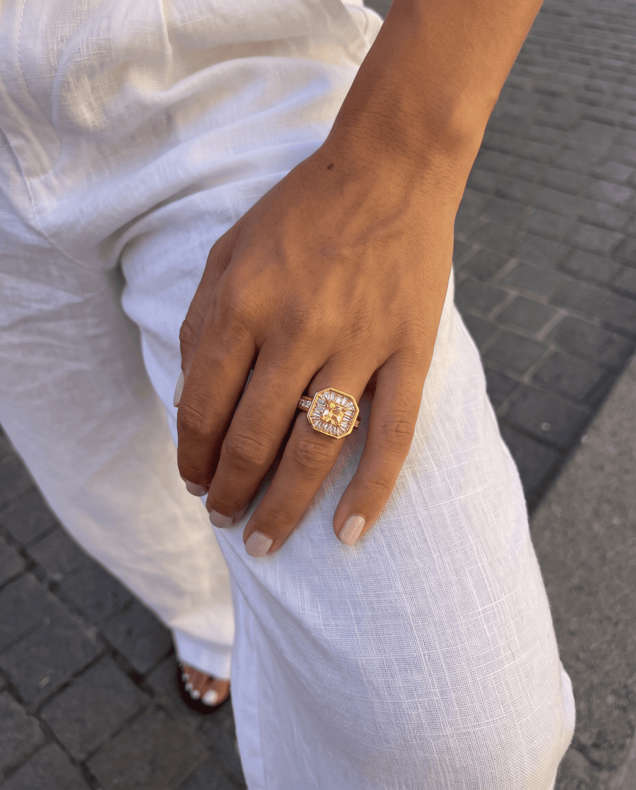 Vivienne Bague